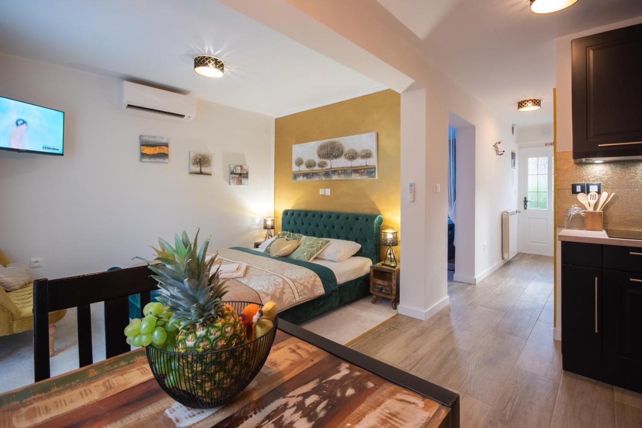 Wellness Studio D'Or - Exclusive New Apartment With Whirlpool, Sauna, Sunny Terrace, Private Parking Poreč Zewnętrze zdjęcie