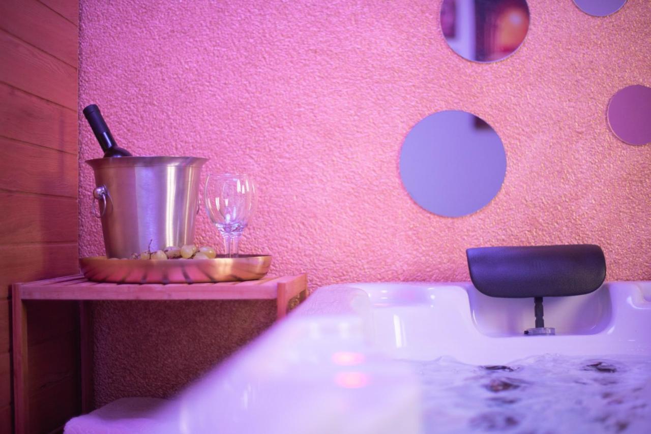 Wellness Studio D'Or - Exclusive New Apartment With Whirlpool, Sauna, Sunny Terrace, Private Parking Poreč Zewnętrze zdjęcie
